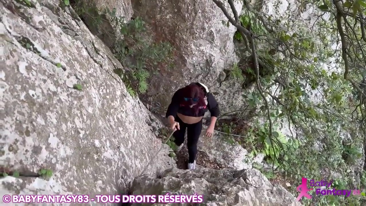 French Woman Gets Excited When She Strolls With This Guy And Fucks Him