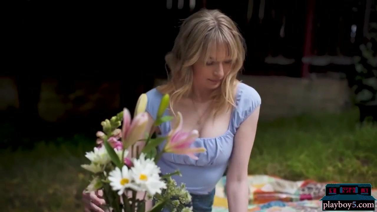 Blonde Milf Model With Big Natural Tits From Greenland Is Named Ashley Nash