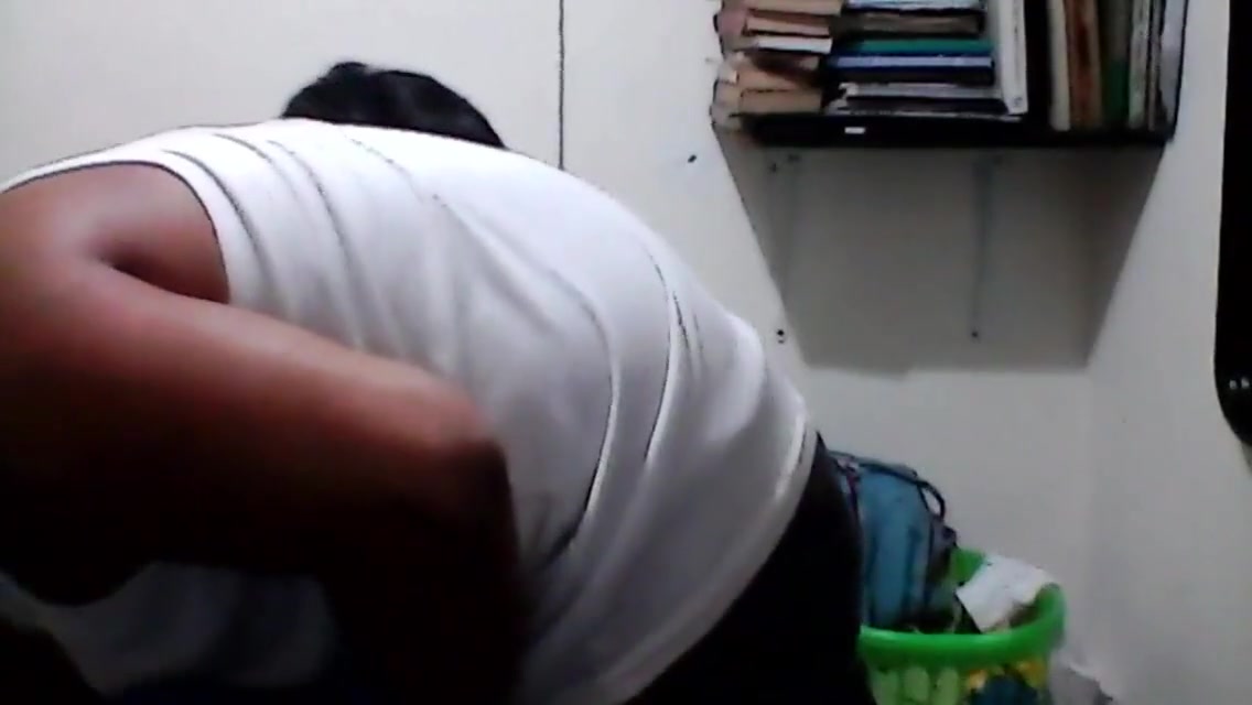 Culiando A Mi Amigo Moreno Cacorro A Escondidas 8 Min