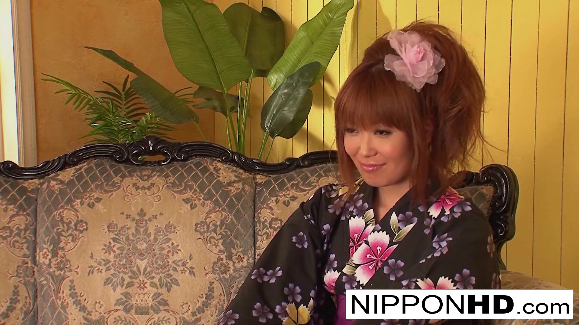 Asian Hottie Takes Off Her Kimono For Fucking - NipponHD
