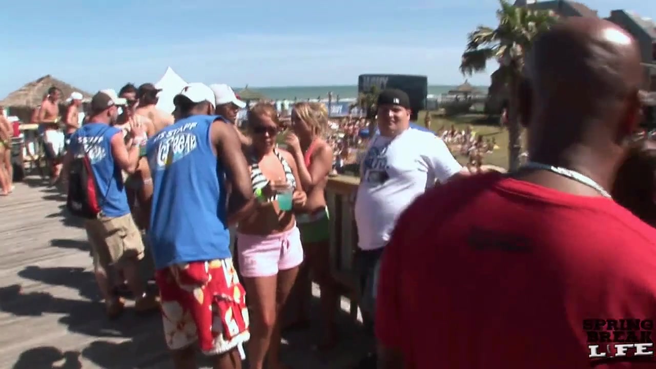 Bikinis and Tits Party at Spring Break - SpringbreakLife