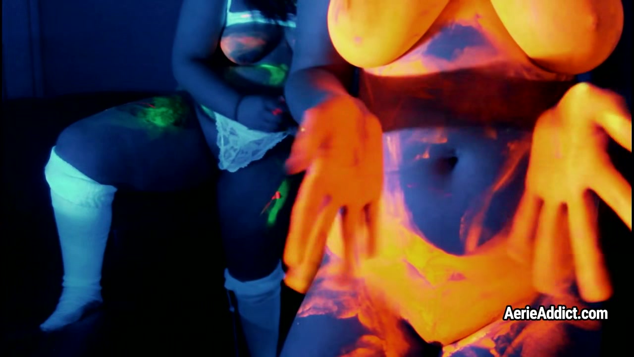 Captain Pantyhose - Ultraviolet