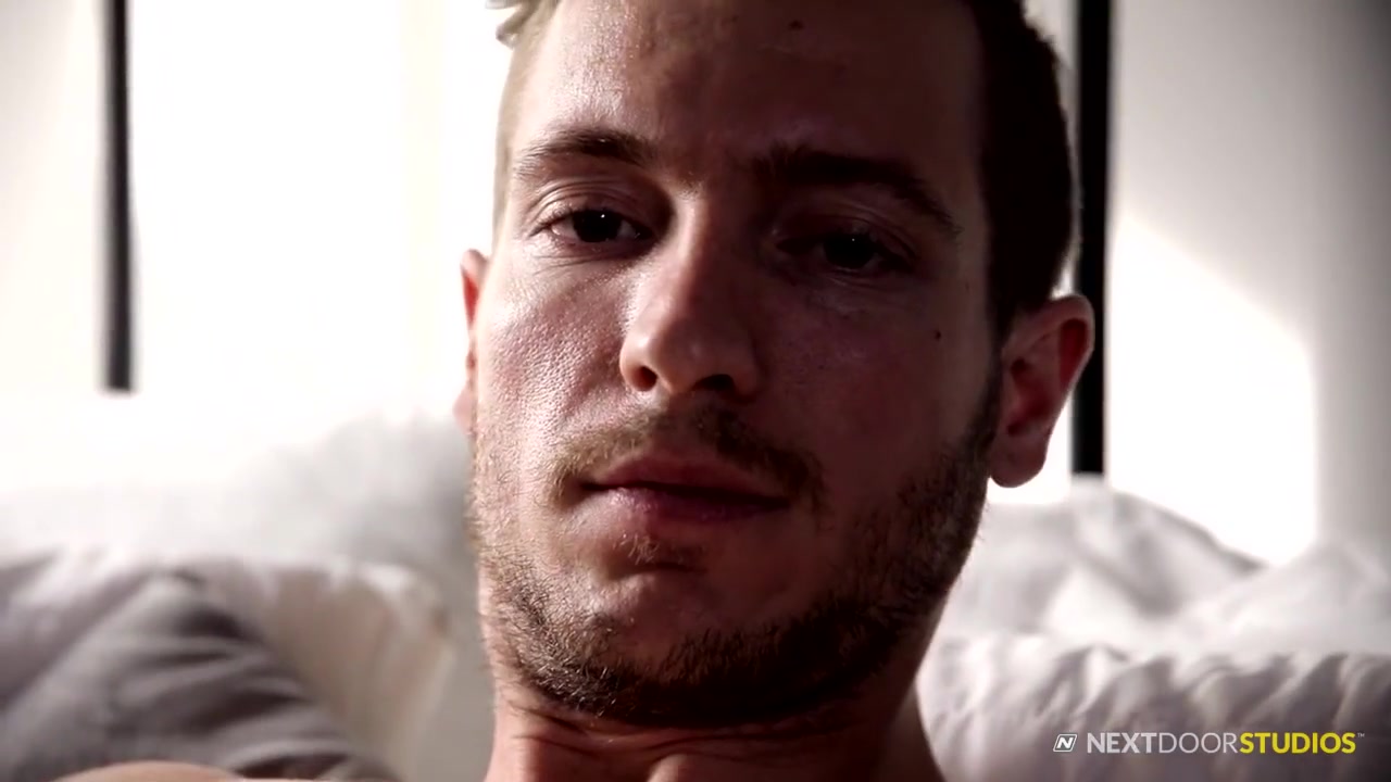Griffith Hawk In Gay Expose Huge Cock