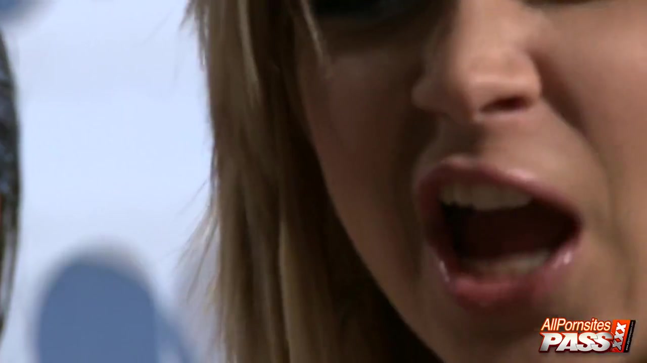 Sara Lobbing That Hard Dick In Her Mouth