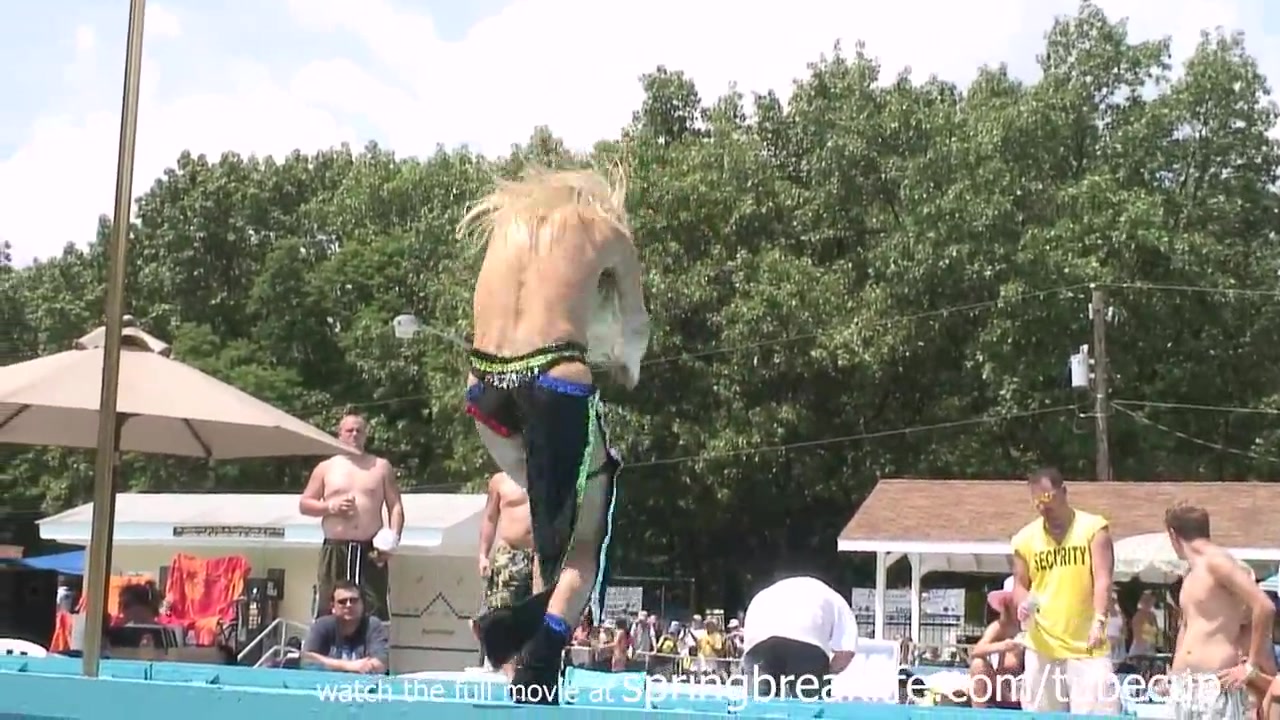 SpringBreakLife Video: Blonde And Naked