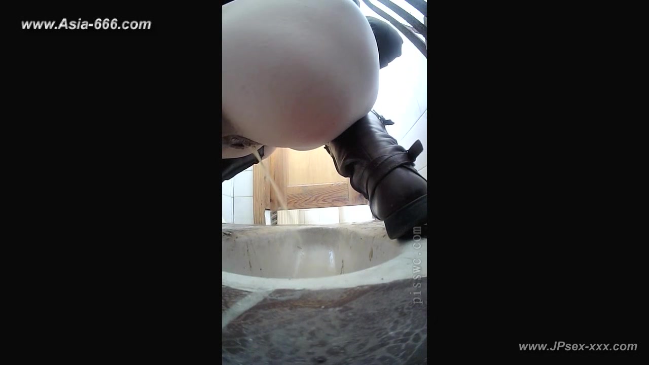 peeping blondes go to toilet.53