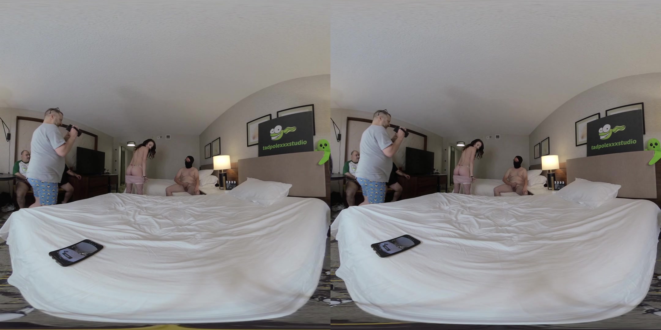 Cecelia Taylor GANGBANG with Creampies - TadPoleXXXStudio