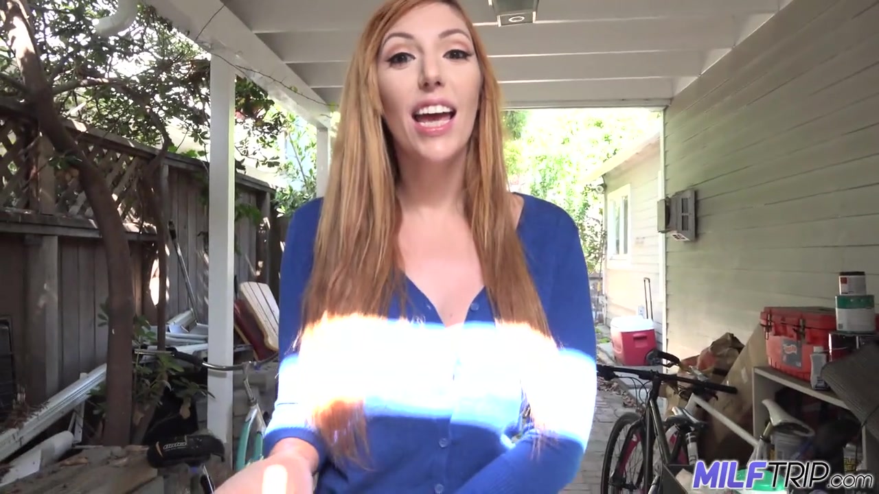 Redhead MILF Lauren Phillips - MilfTrip