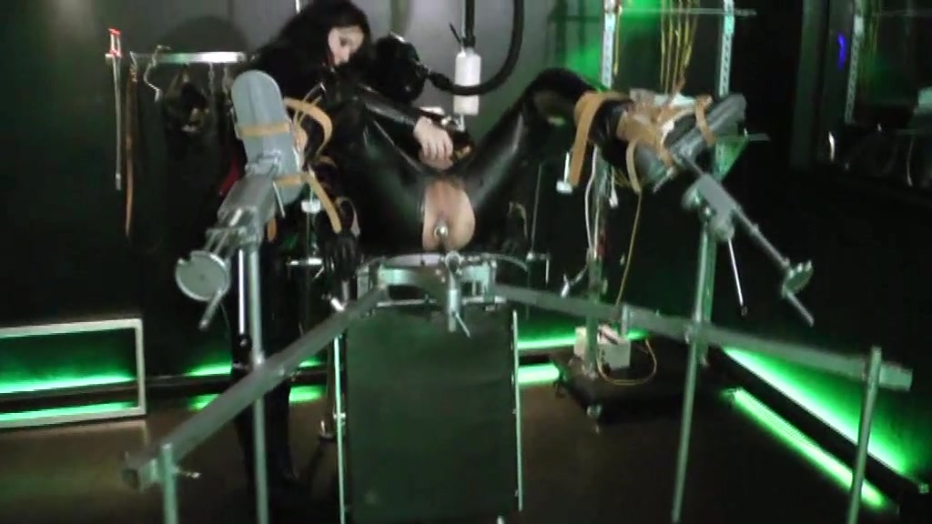 Lady Isis - Das Gummi Benutzungs Objekt