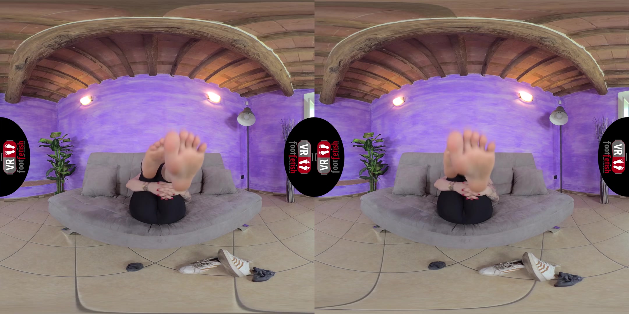 Sexy Ammalia Wants You To Smell Her Sweaty Feet Odor - VRFootFetish