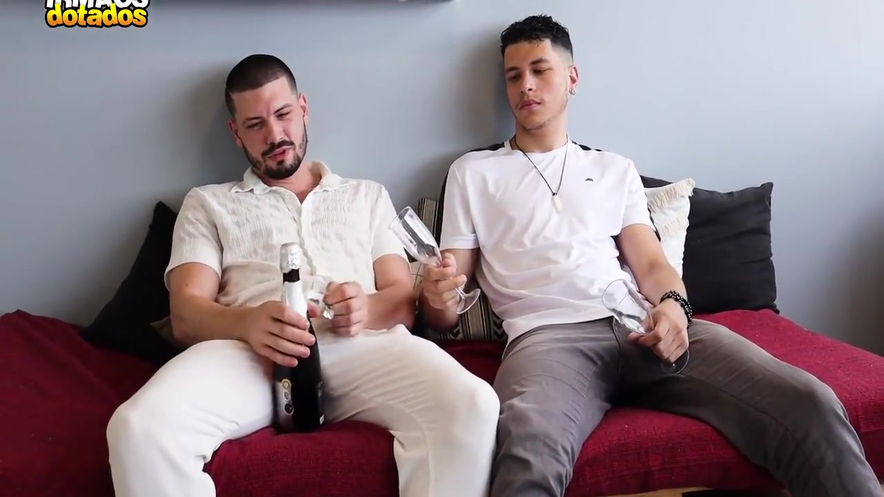 Amigo Virou Amante 6 Min With Gustavo Selvenca