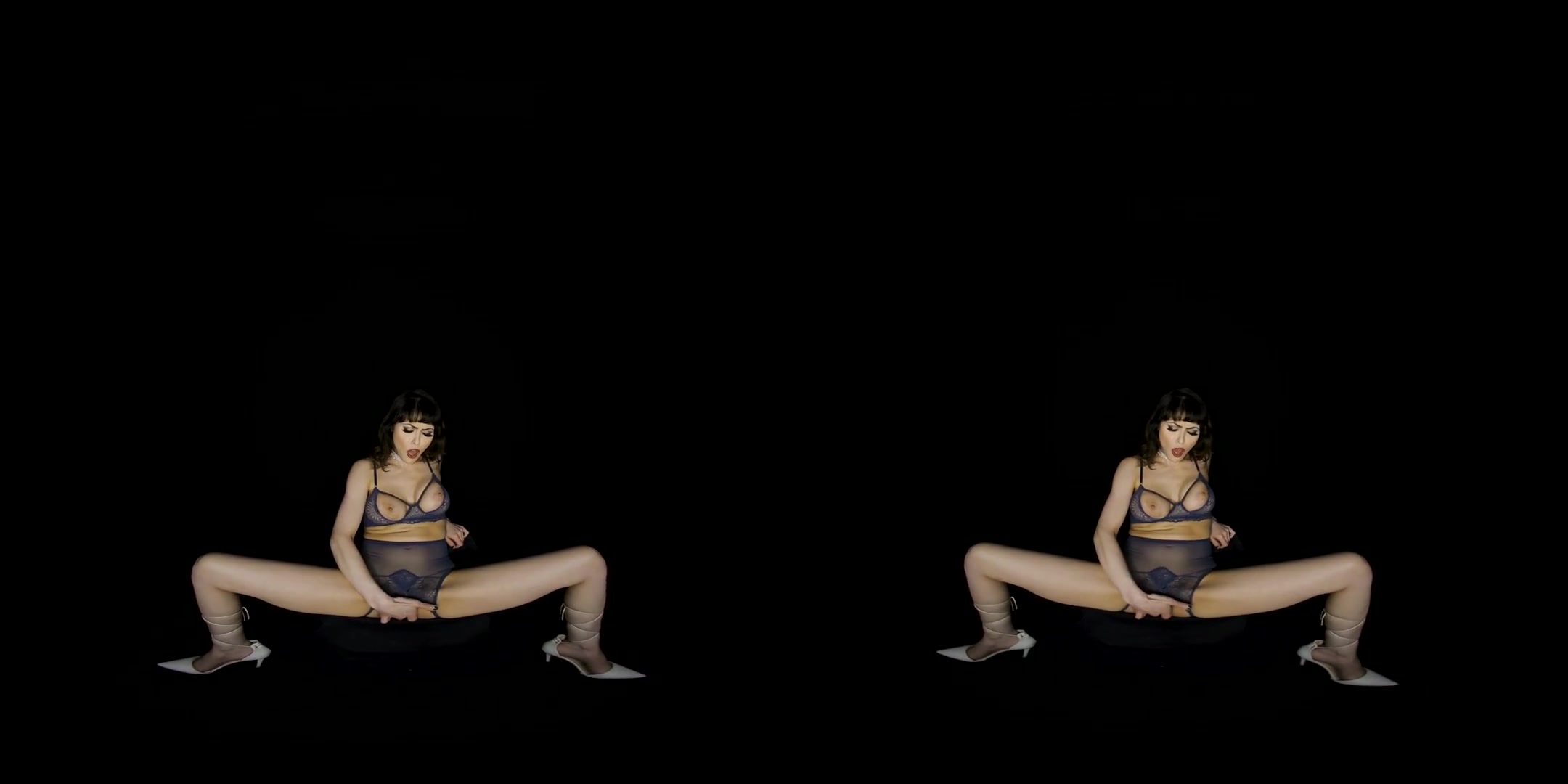 Audrey Noir - SexLikeReal