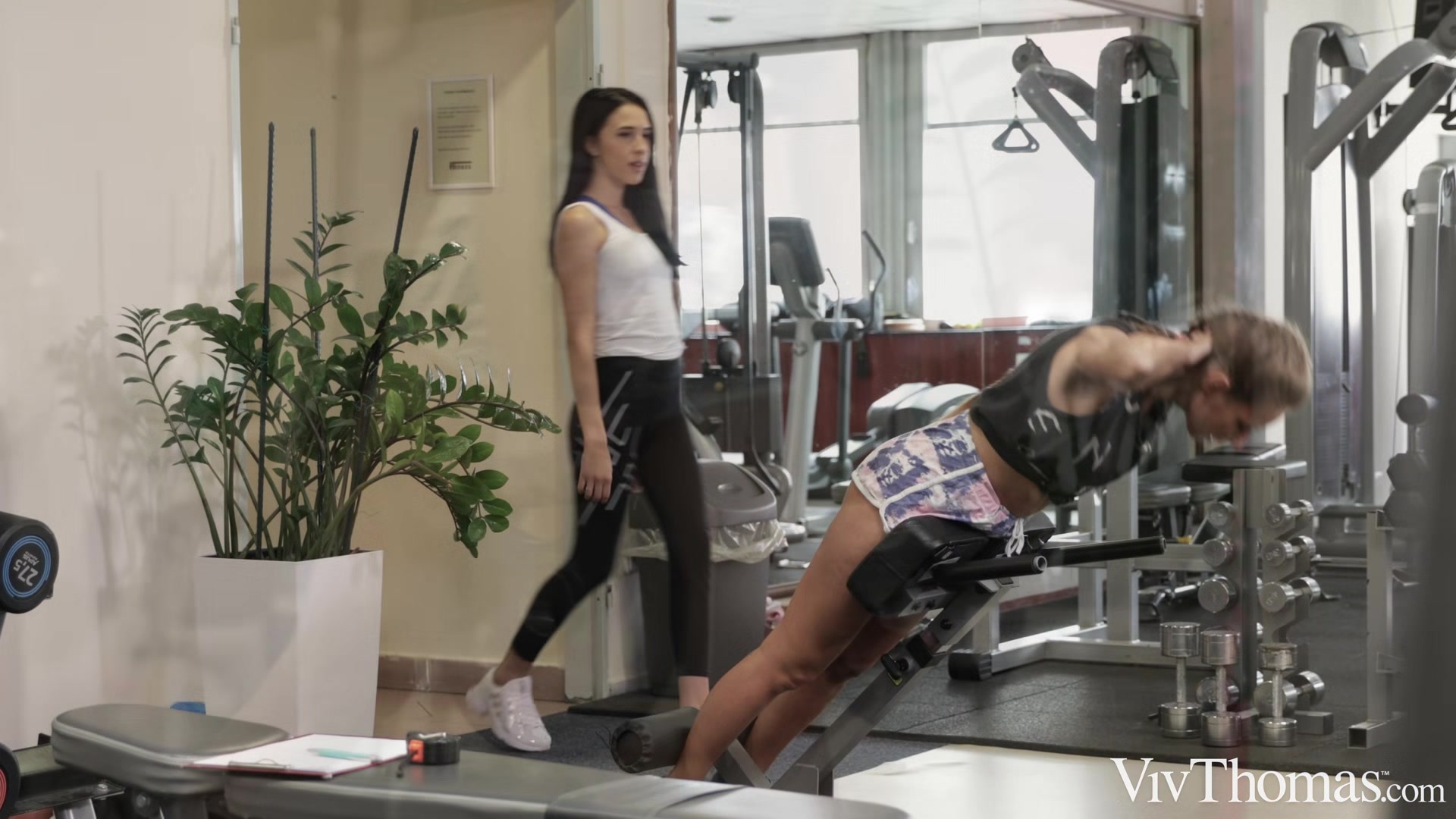 Gym Session 1 - Alyssa Bounty & Kinuski - VivThomas