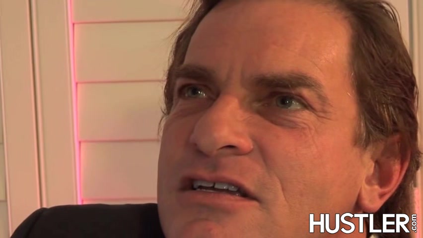 Cocktease Dyanna Lauren wanks off and dicked vigorously
