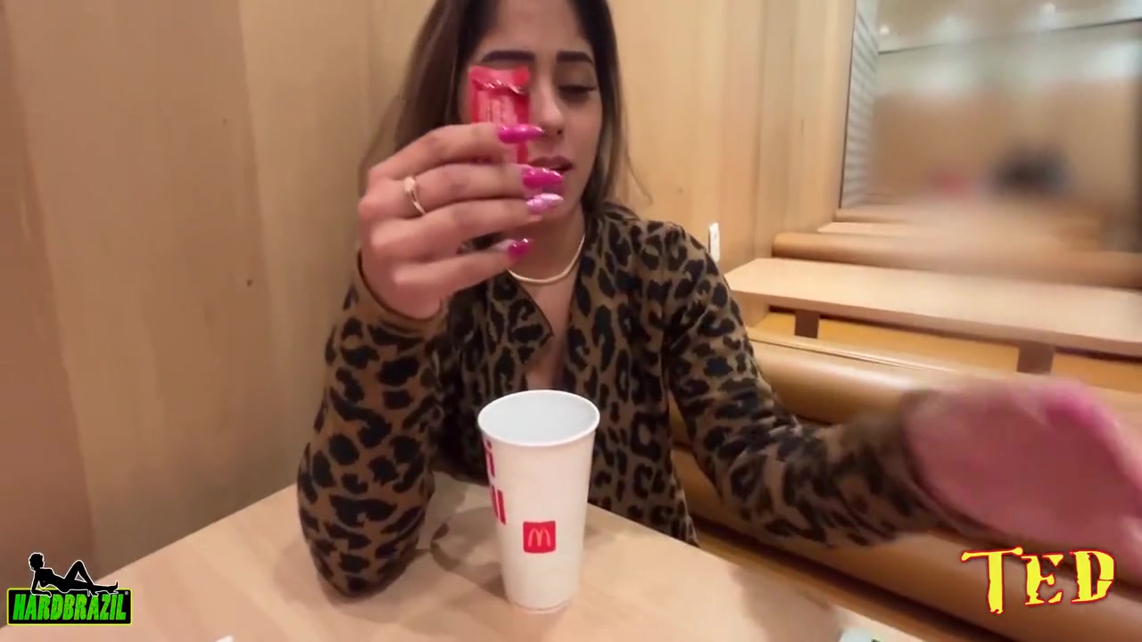 Gabi Paques Troca Um Big C Pelos Peitinhos - Ma Santos Oficial 7 Min