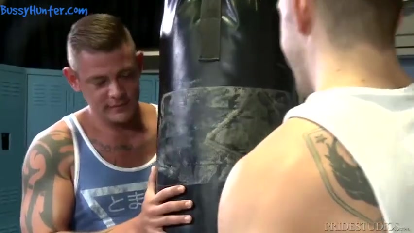 Workout Buddy Eats Ass And Tops Hunk