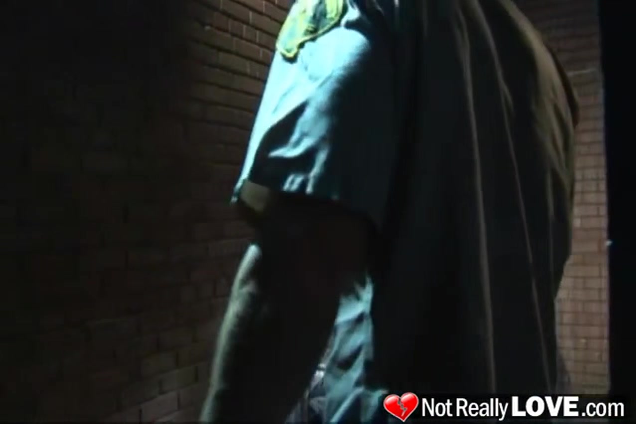 Jamie huxley prison bitch gets her pussy filled