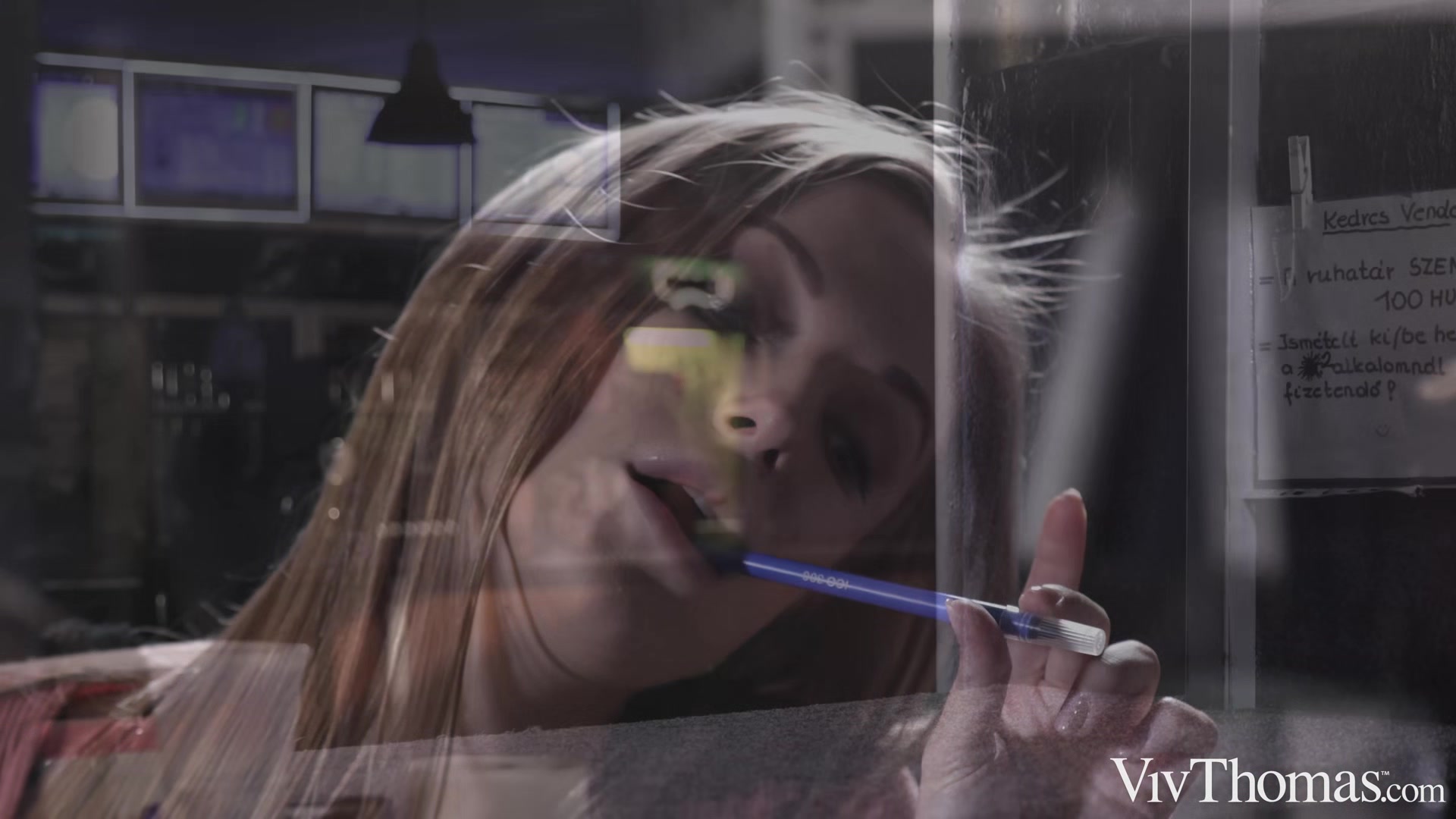 Check Me Out - Aislin & Hayli Sanders - VivThomas