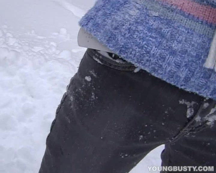 Busty teen 18+ Yvonne toy pussy in snow