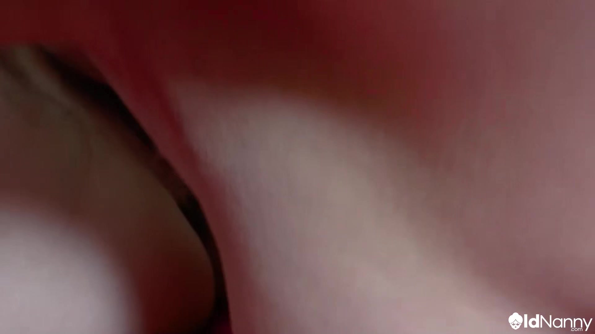 Curvy Mature Lesbian Licking Pussy And Toy Fun - OLDNANNY