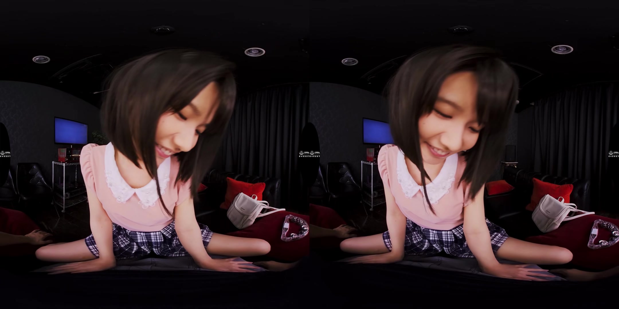Mii Kurii - The Karaoke Box - Trying to Hold her Moan! - V1VR