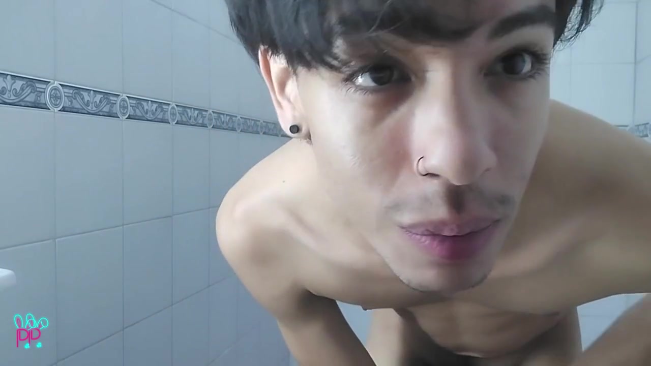 Exclusive Show In The Bathroom Fucking A Tight Ass