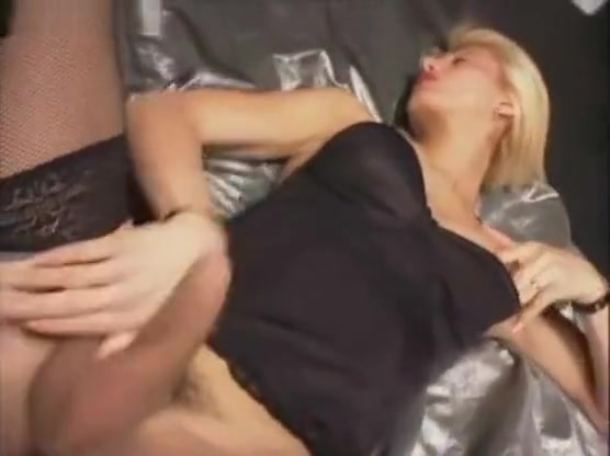 Horny games of blonde shemale
