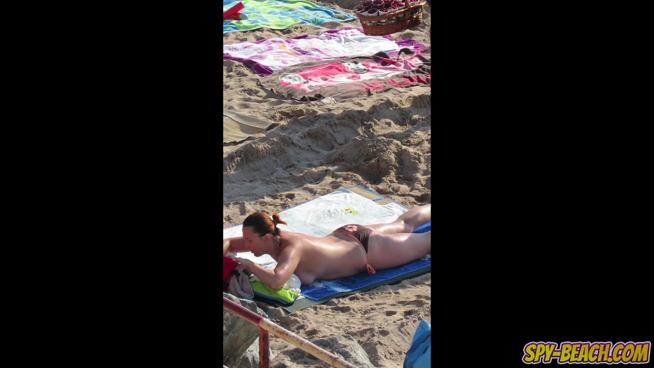 Big Tits Hot Topless MILFs - Amateur Beach Video