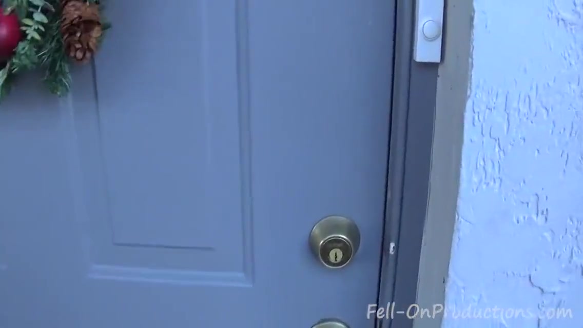 Madisin Lee And Melanie Hicks In In Step Mom Teaches S Girlfriend To Give Head 5 Min