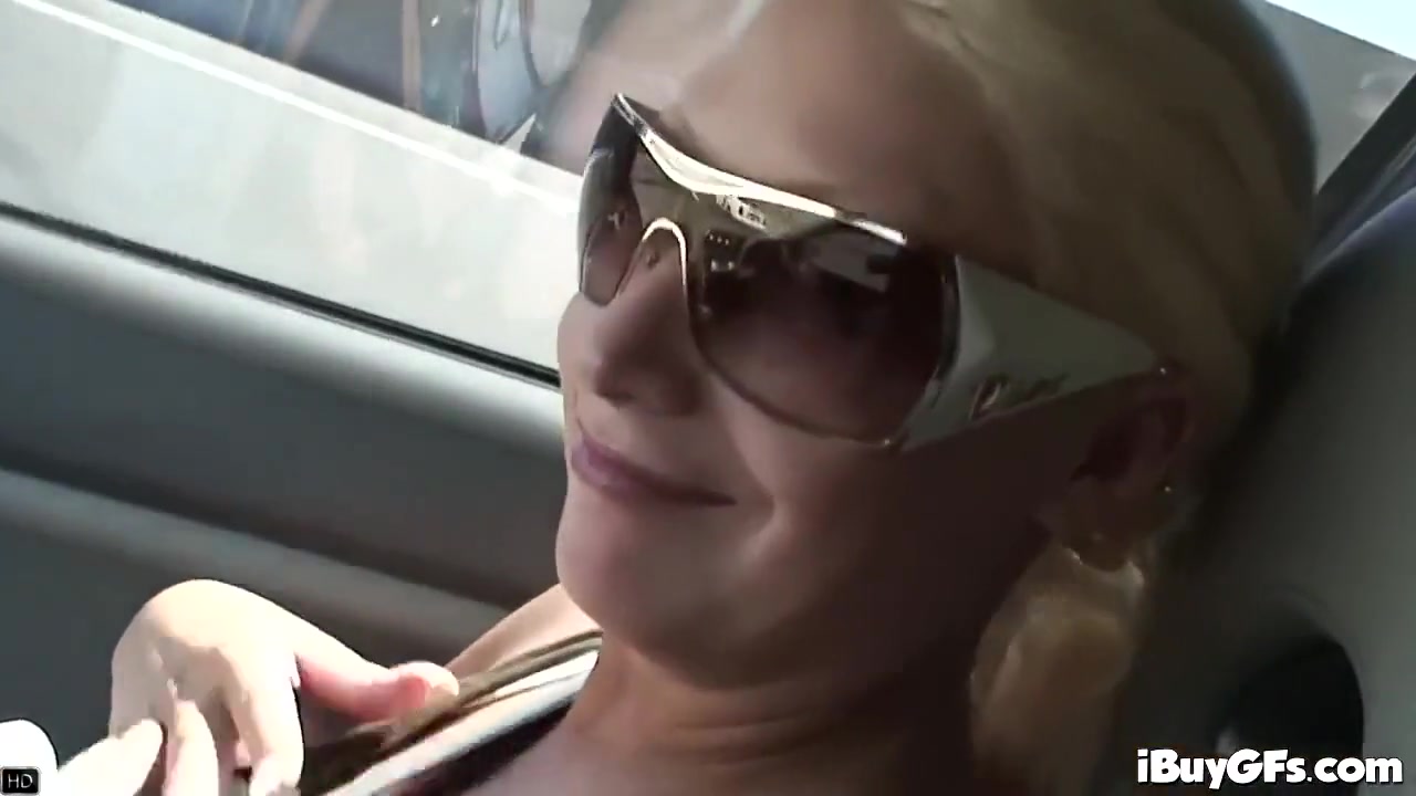 Candy Manson In Fingering Her Wet Tasty Pussy