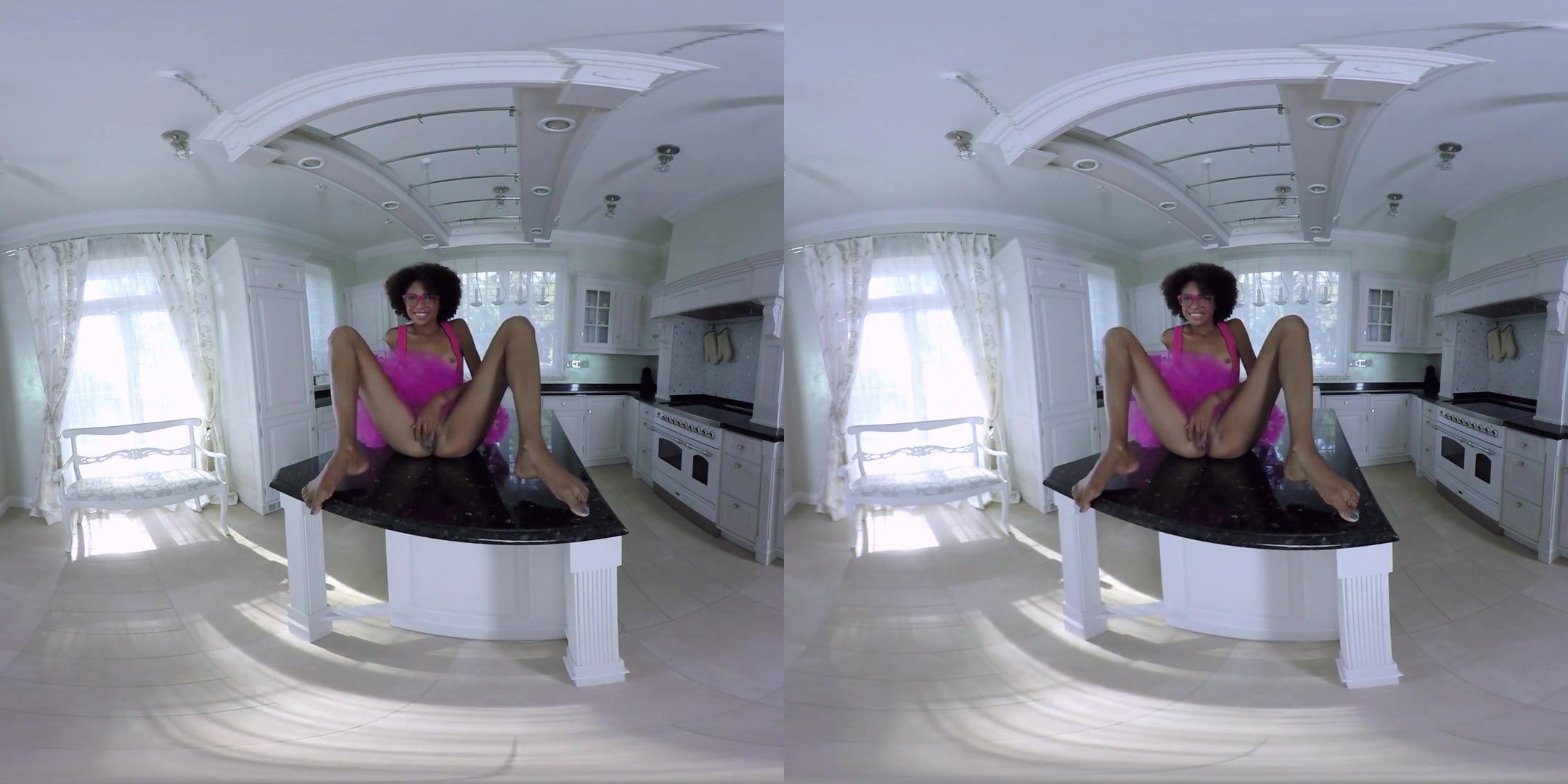 Luna Corazon in Chocolate Candy - RealJamVR