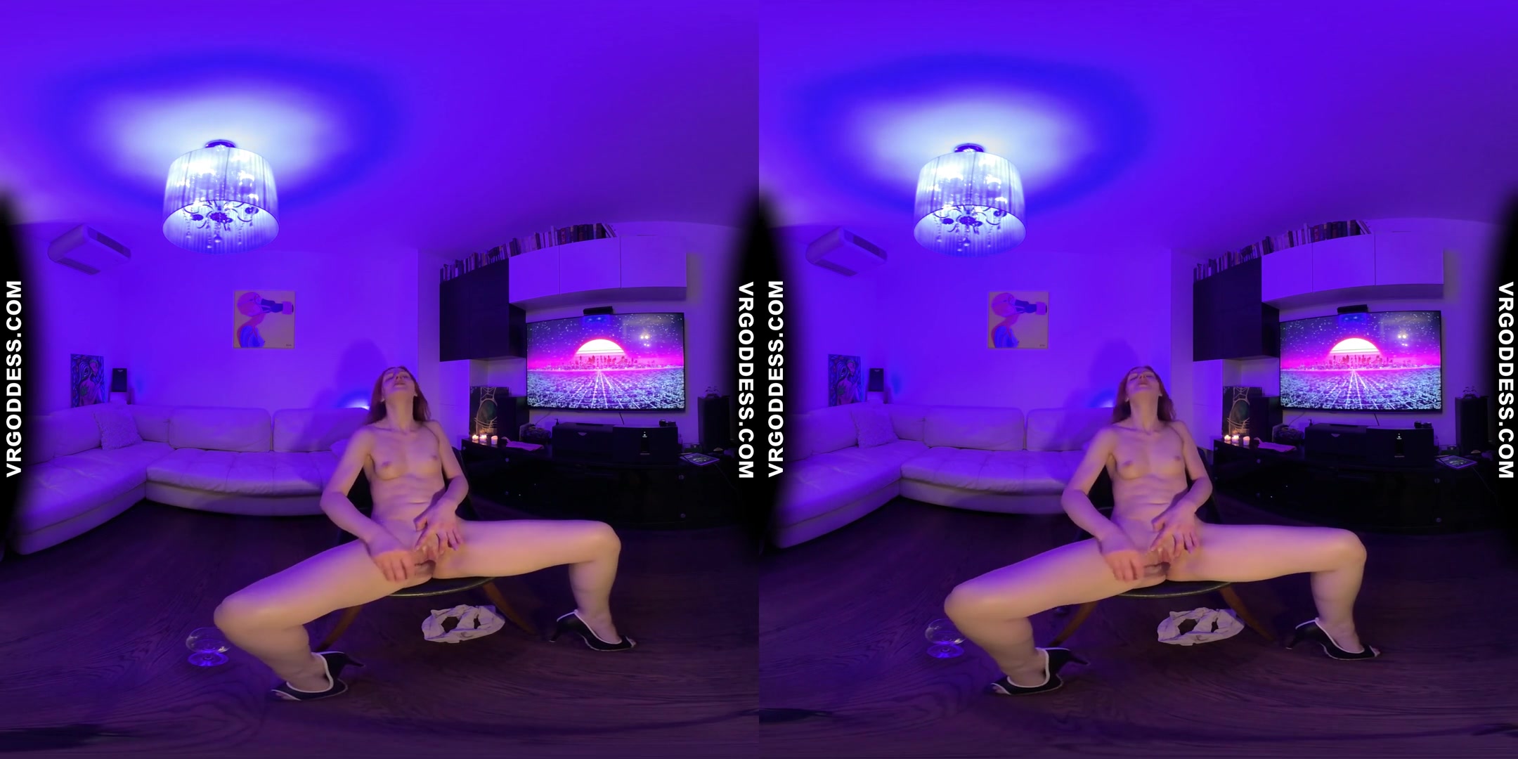 Late Night Striptease Dancer Lea Deep Glass Dildo Masturbation