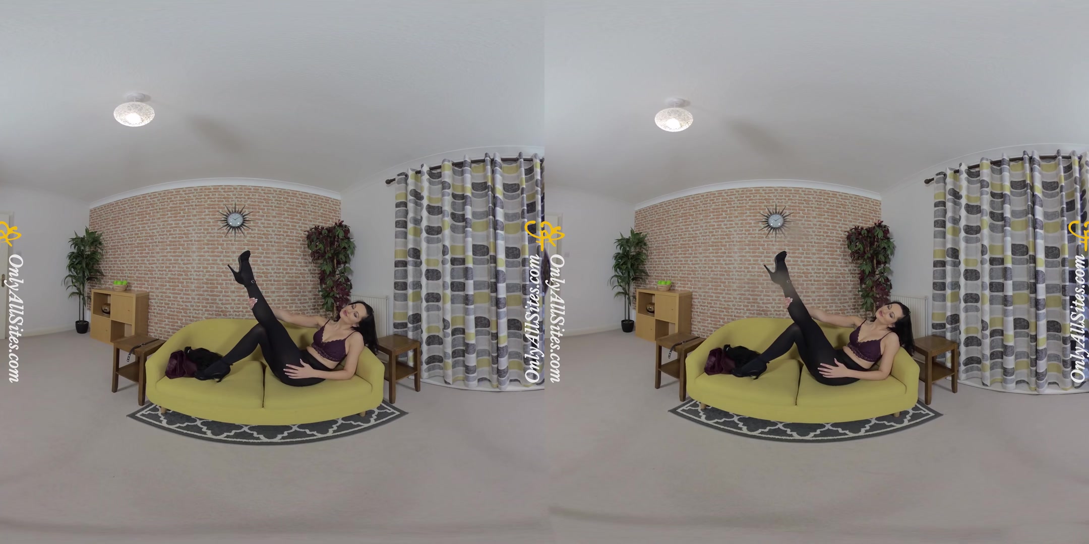 Bonnie - In Pantyhose - OnlyTease