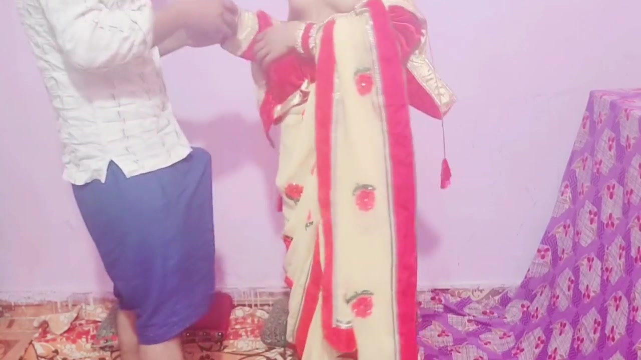 Indian Old Man Convinced His Step daughter-in-law To Have Sex