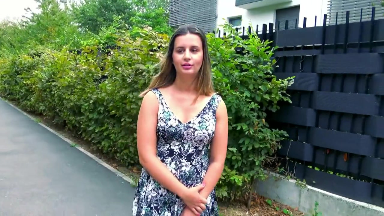 Georgia, 28 years old, the pleasure of giving and receiving! - Jacquie et Michel TV