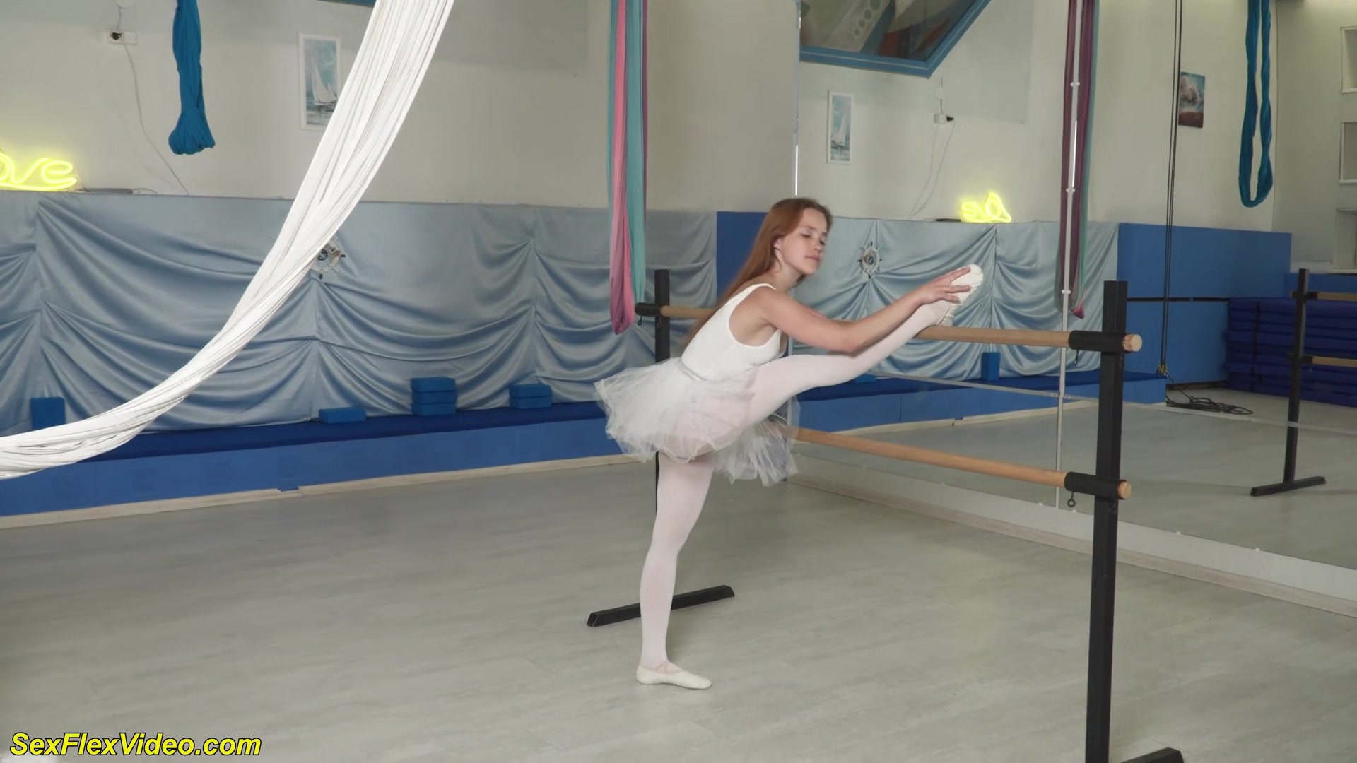 Flexi Sex With A Real Ballerina 18yo Teen