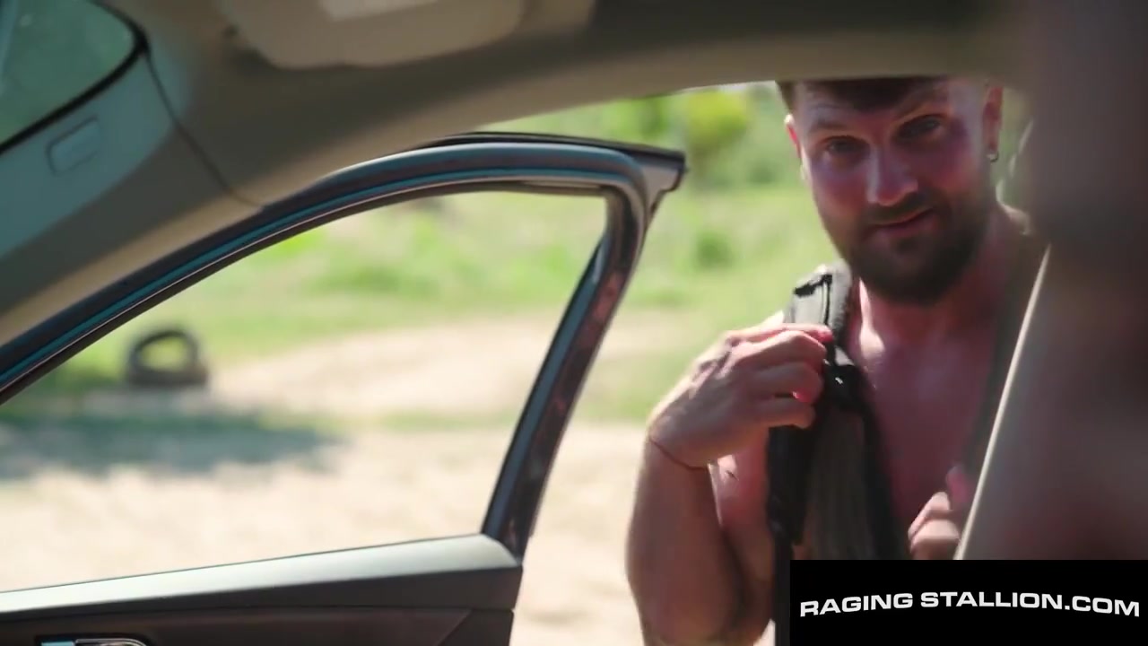 Spain Heatwave Hitchhike - Ripe Pits - Drew Valentino And Heath Halo