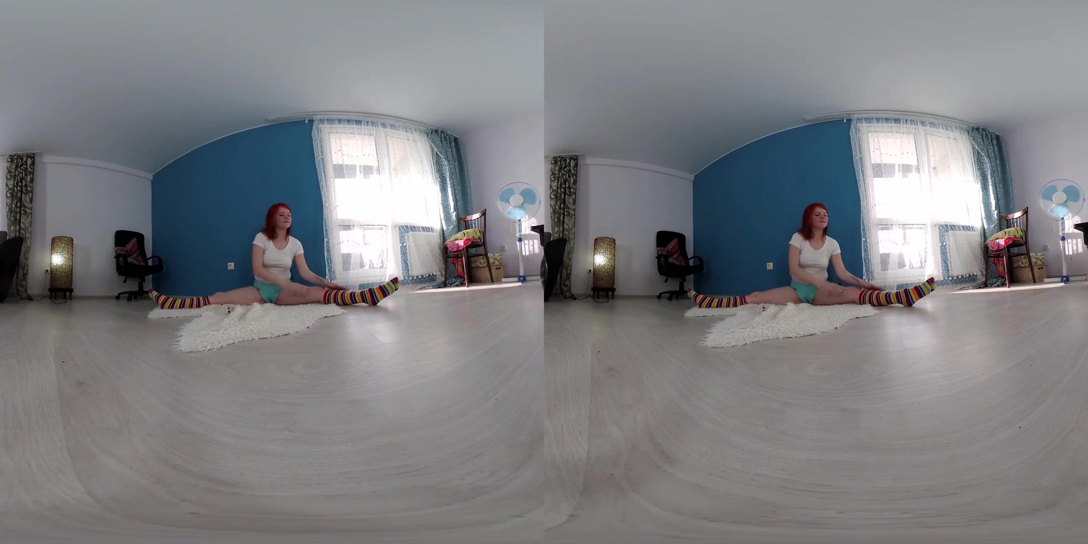 Lissared Does Gymnastic - Solo Model Flexible Naked Yoga