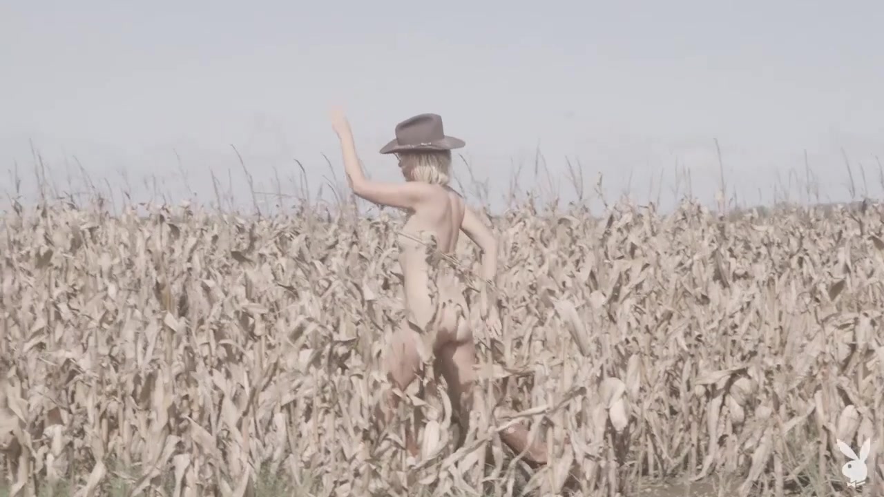 Anna Feller in Country Living - PlayboyPlus