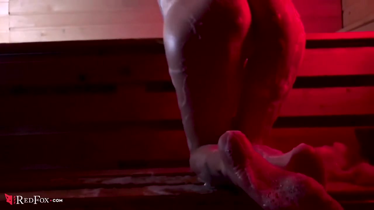 Tattooed Girl Footjob And Handjob Dick Boyfriend In The Bath