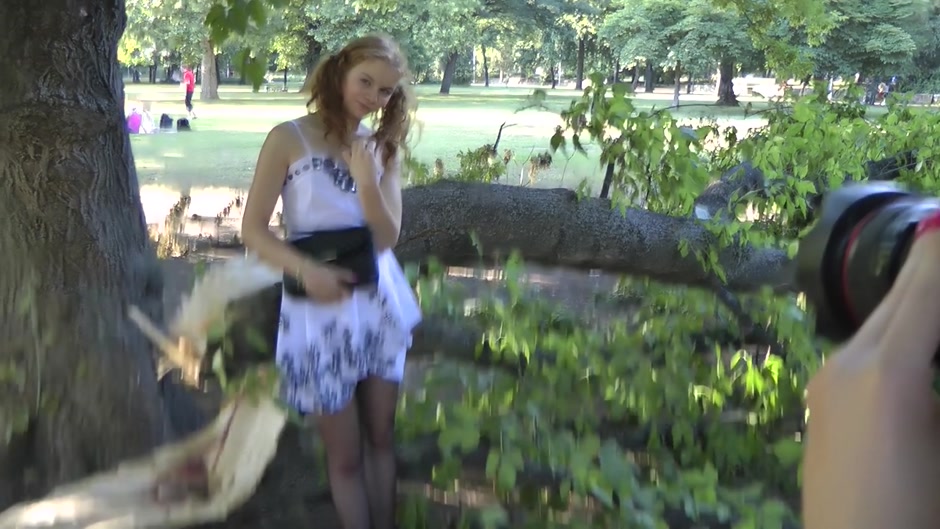 Danna had a sex adventure with a guy in a park