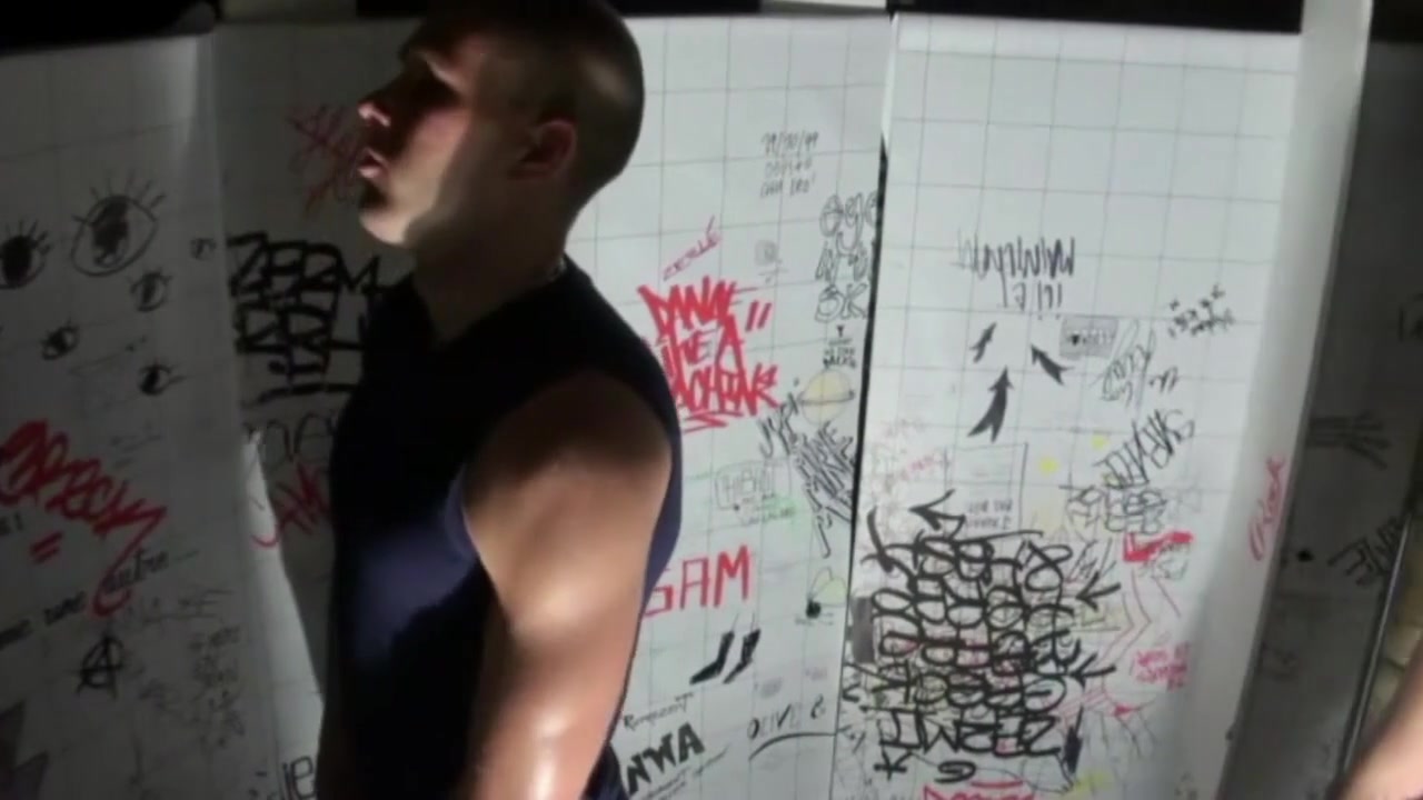 Latino fucked by the pornstar Jordan Fox in toilet - CrunchBoy