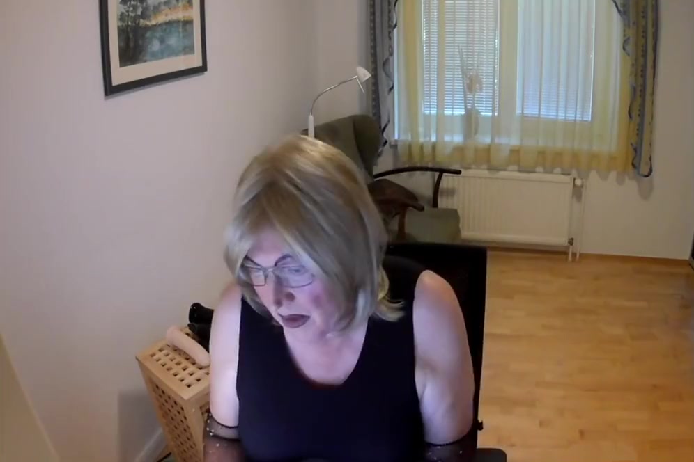 Rebeccas Cam Show
