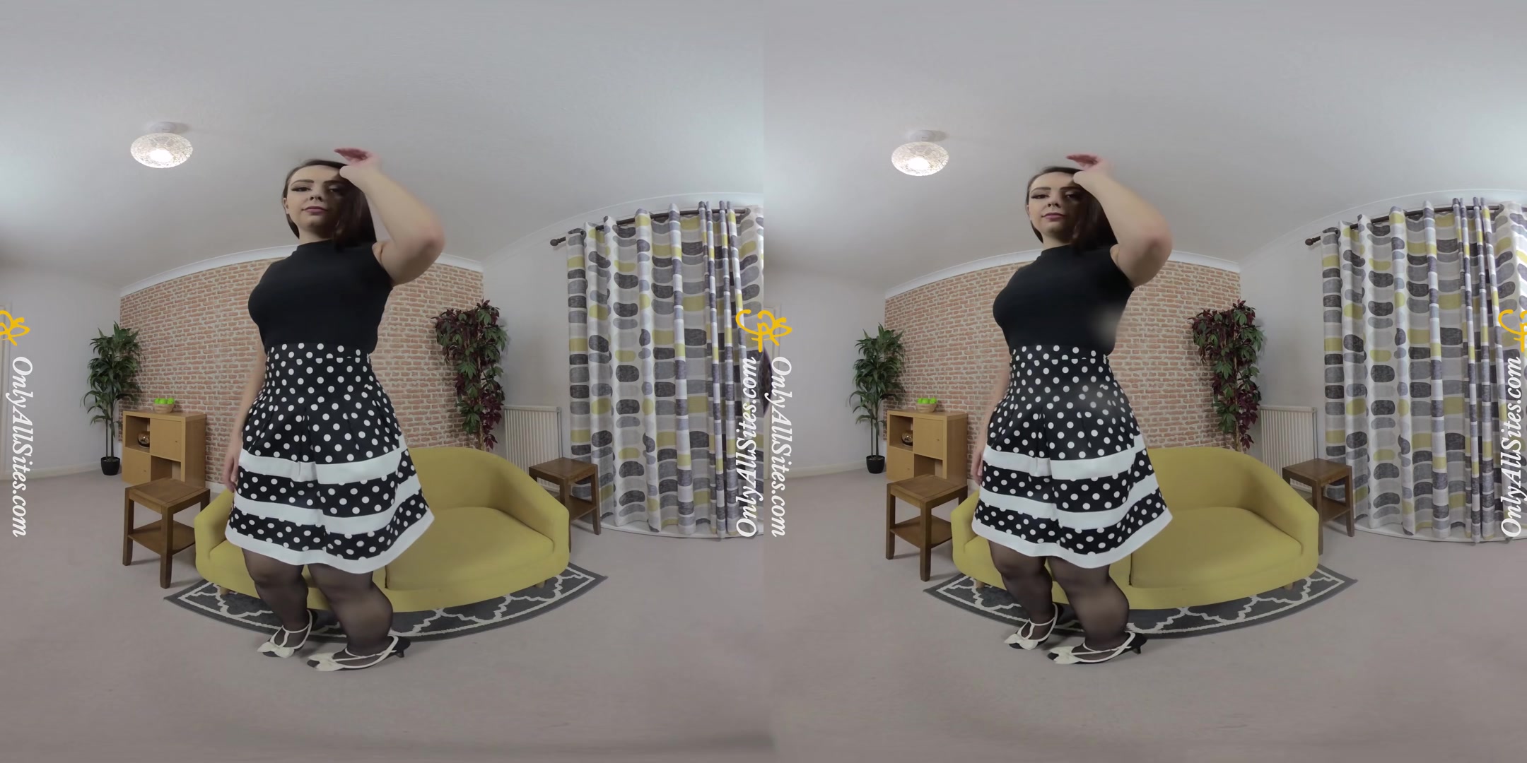 Alicia - Horny Brunette - OnlyTease