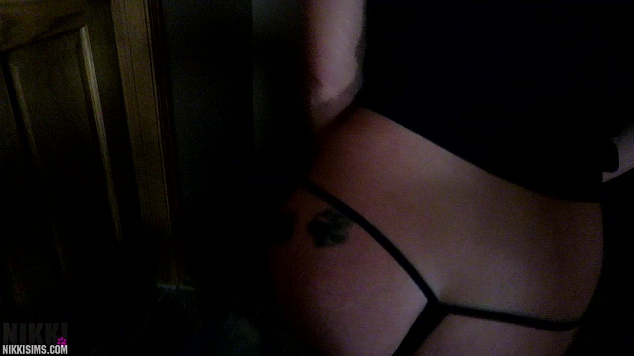 Nikki Lapdance Video