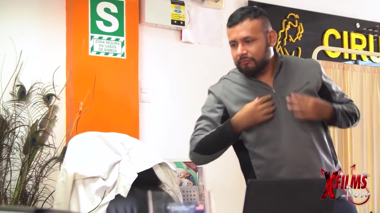 Falso Medico Peruano Se Coge A Venezolana Morena De With Gran Culo