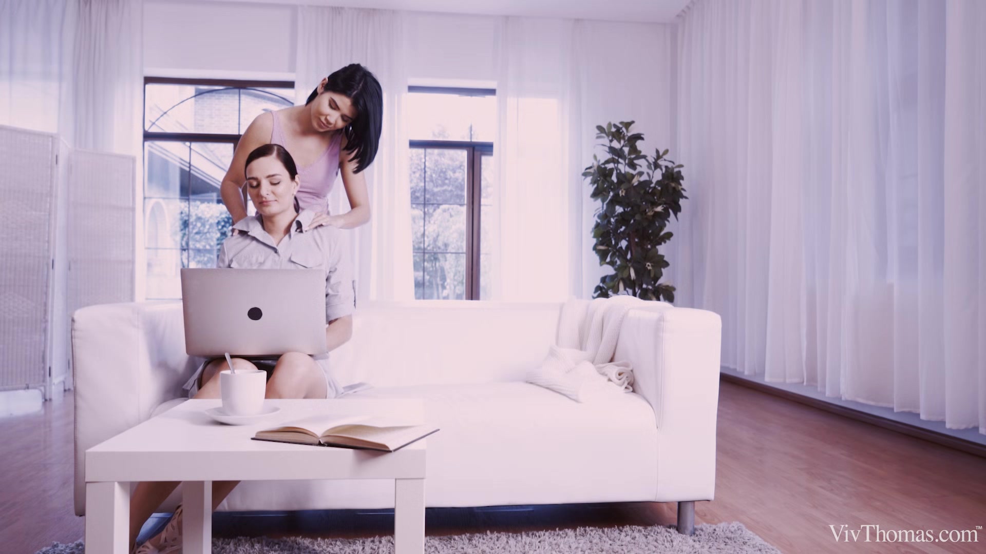Work Can Wait - Lady Dee & Lee Anne - VivThomas