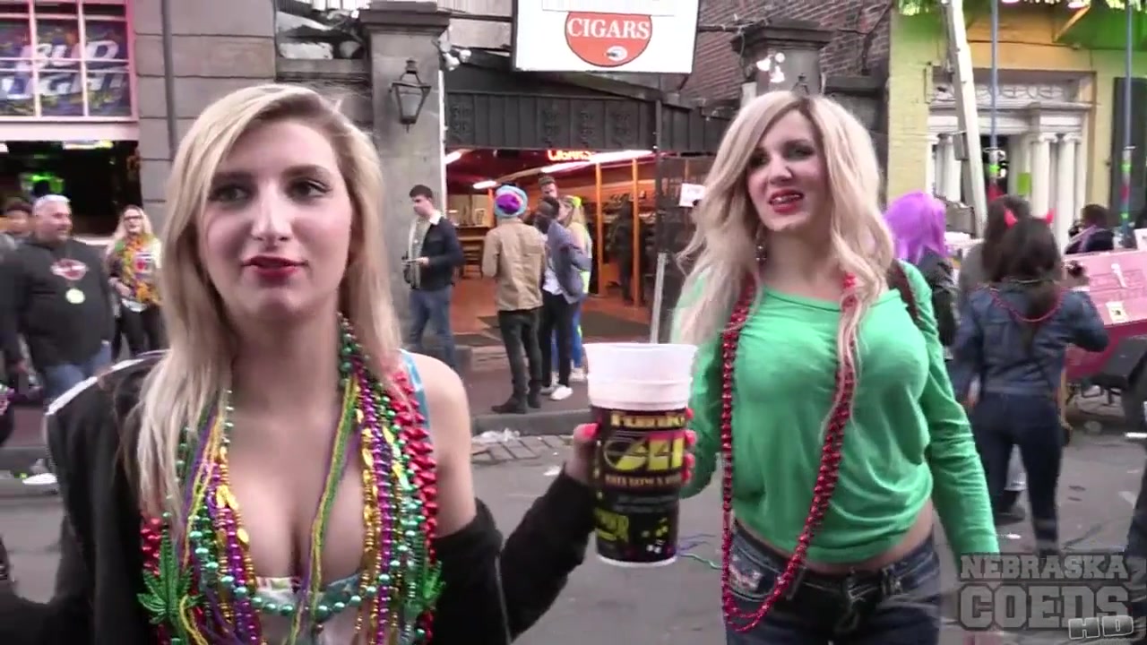 Mardi Gras 2016 Titties In Public New Orleans - NebraskaCoeds