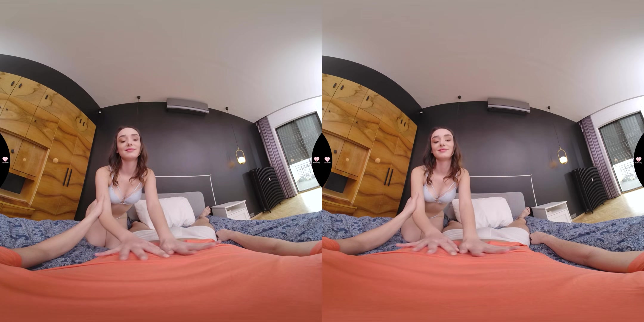 Cutie Alice Zaffyre Gets Into Your Bed