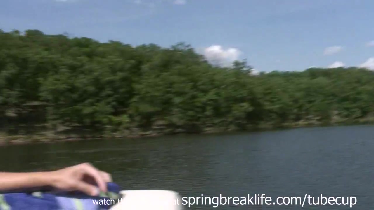 SpringBreakLife Video: 4 Girls On A Small Boat